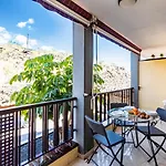 Peaceful One Bedroom Lejlighed *